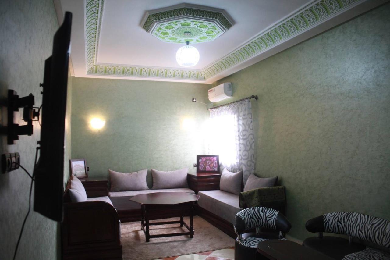 Résidence dikre Ouarzazate Esterno foto