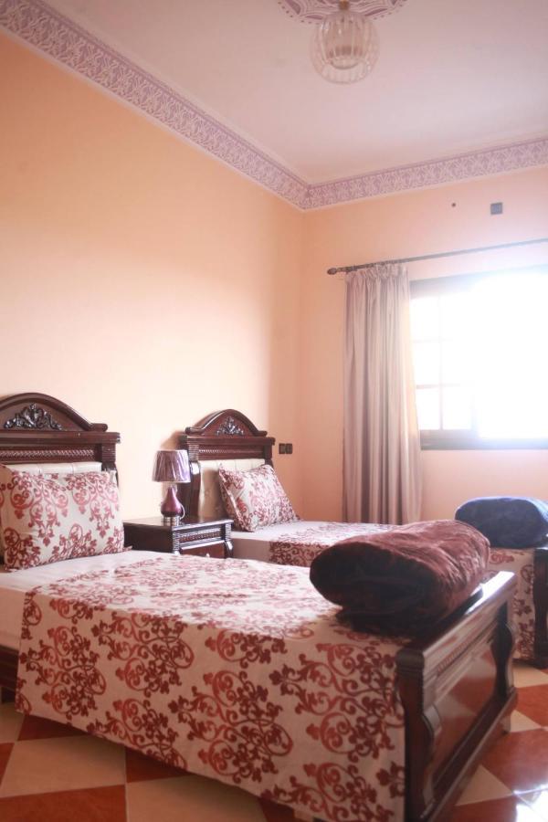 Résidence dikre Ouarzazate Esterno foto