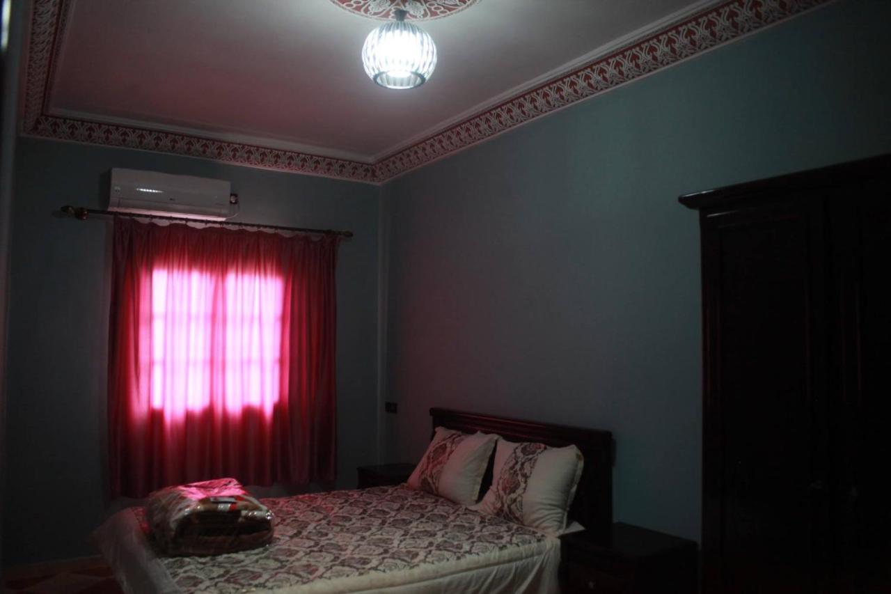 Résidence dikre Ouarzazate Esterno foto